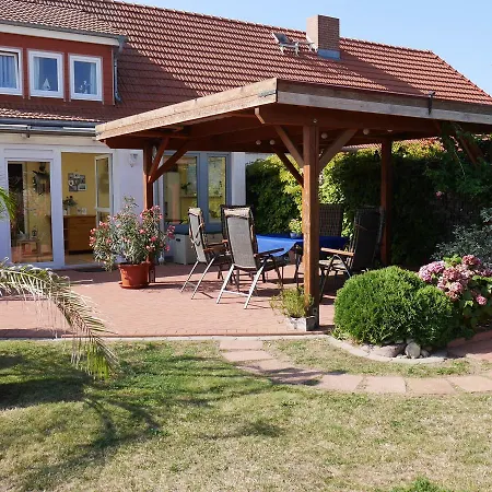 Huebsches In Am Salzhaff Mit Kamin Rakow